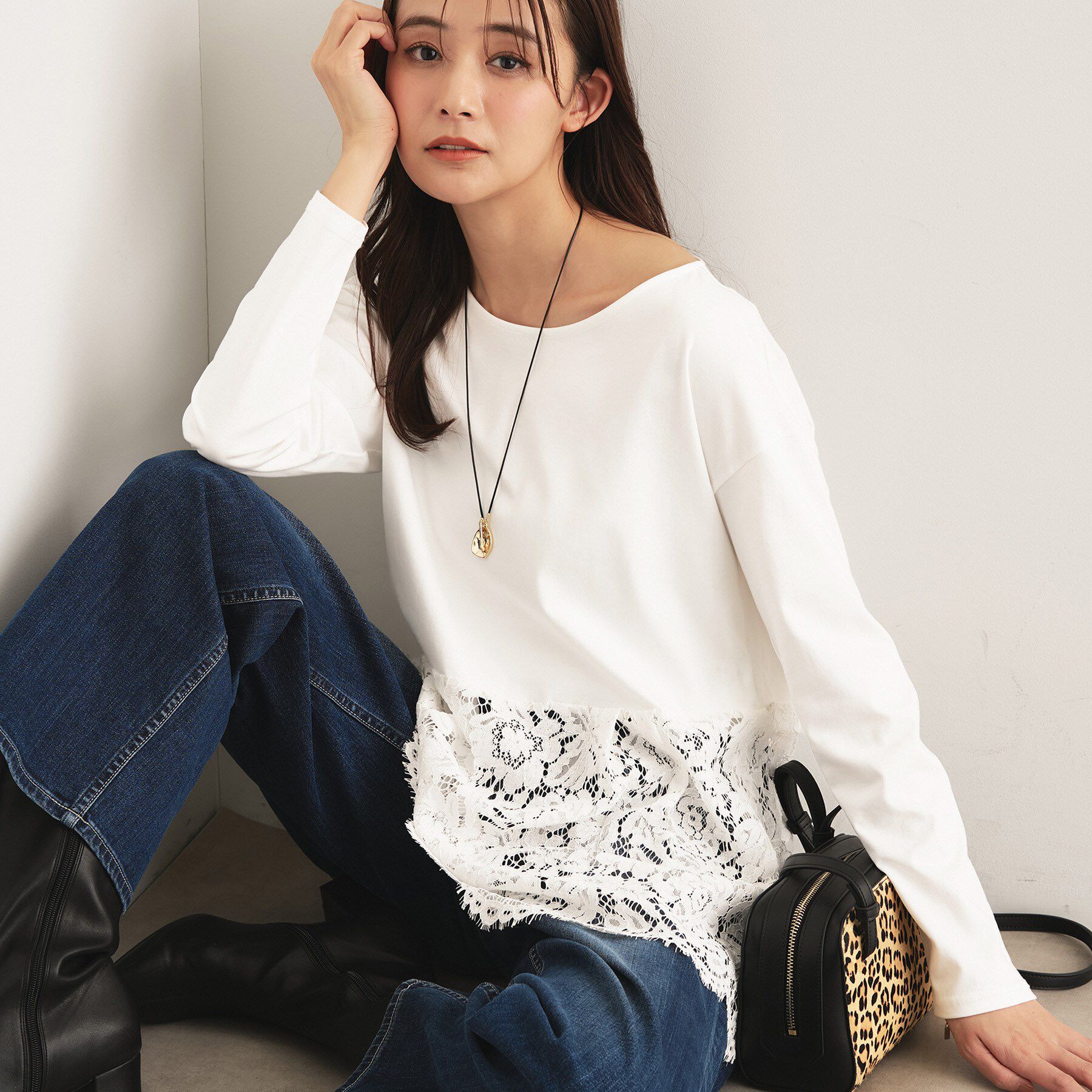 INDIVI「【レイヤードにおすすめ】レース切り替えカットソー」|Tシャツ・カットソー|