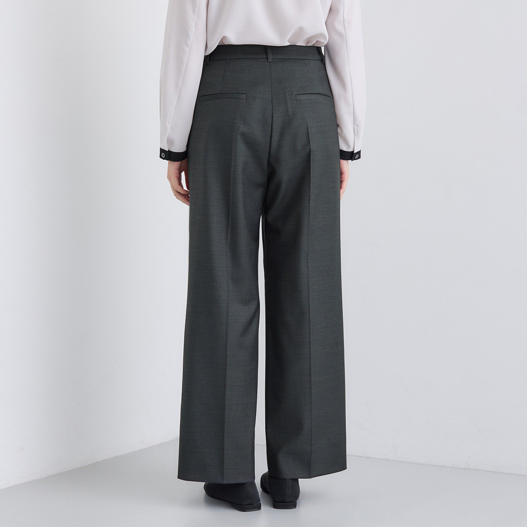 INDIVI「【日本製／スーツ／通勤】シルクウールストレッチ ワイドパンツ」|スーツ|