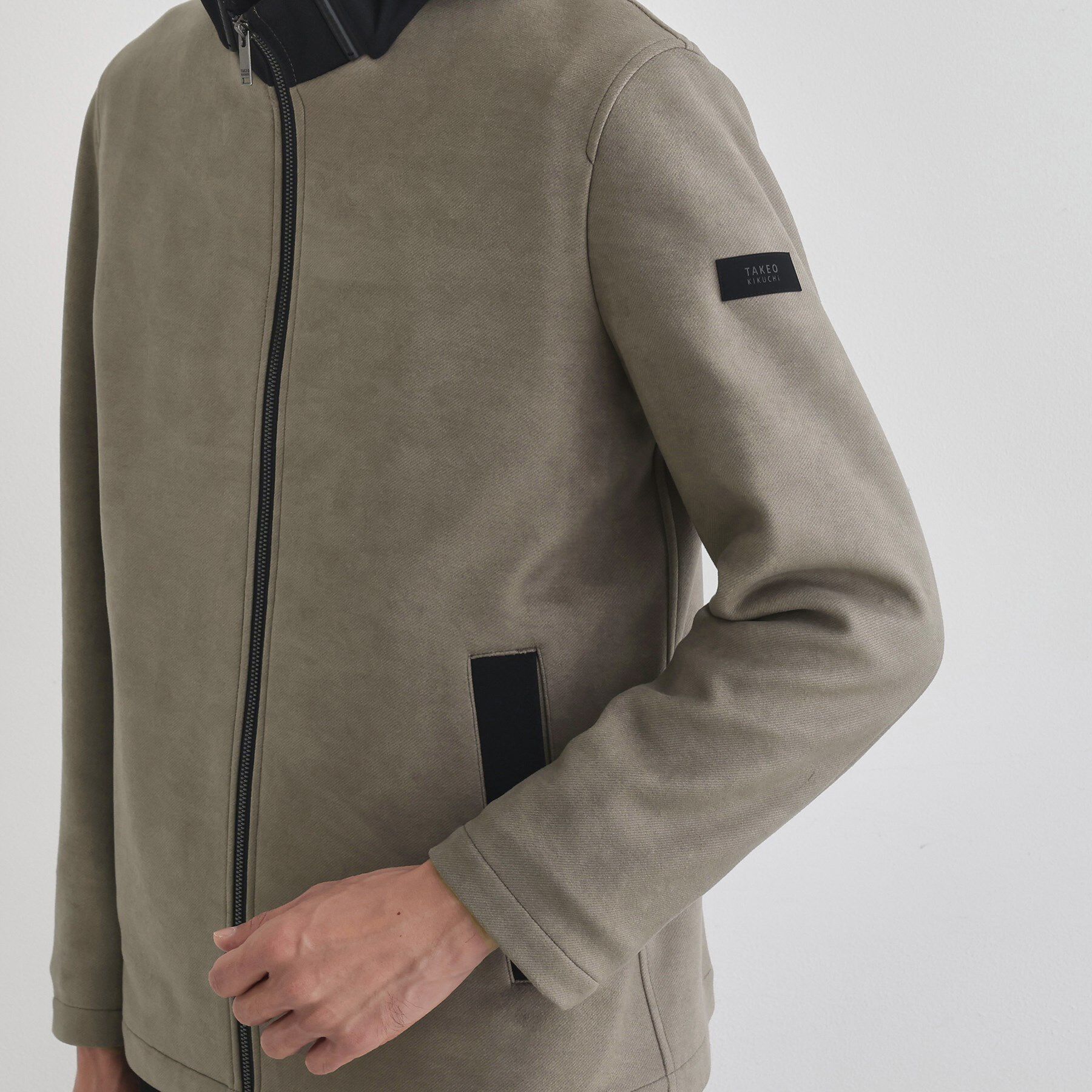 TAKEO KIKUCHI「【JUST ONE LAYER】ダウンファブリック ジップアップ フード ブルゾン」|ブルゾン・スタジャン|
