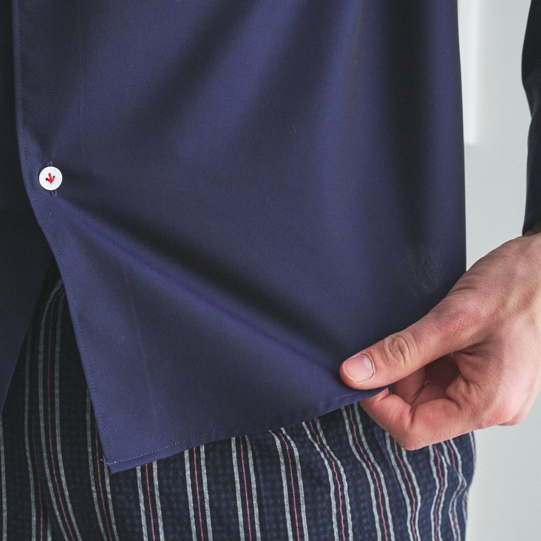 TAKEO KIKUCHI「【BOWLER HAT LABEL】ボーラーハットウォーカー刺繍 ボタンダウンシャツ」|シャツ・ブラウス|