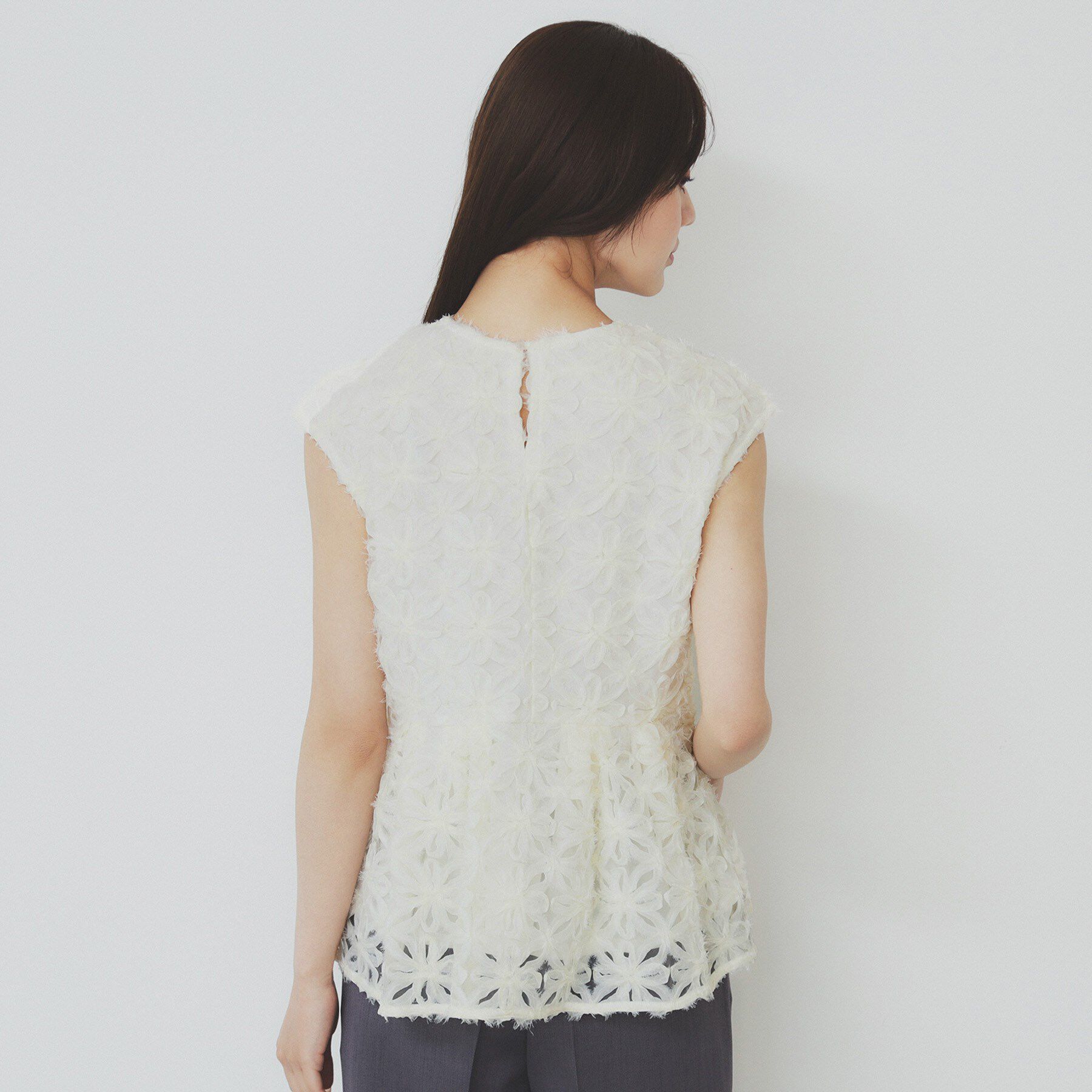 index「フラワーチュール刺繍ペプラムブラウス【洗える】」|シャツ・ブラウス|