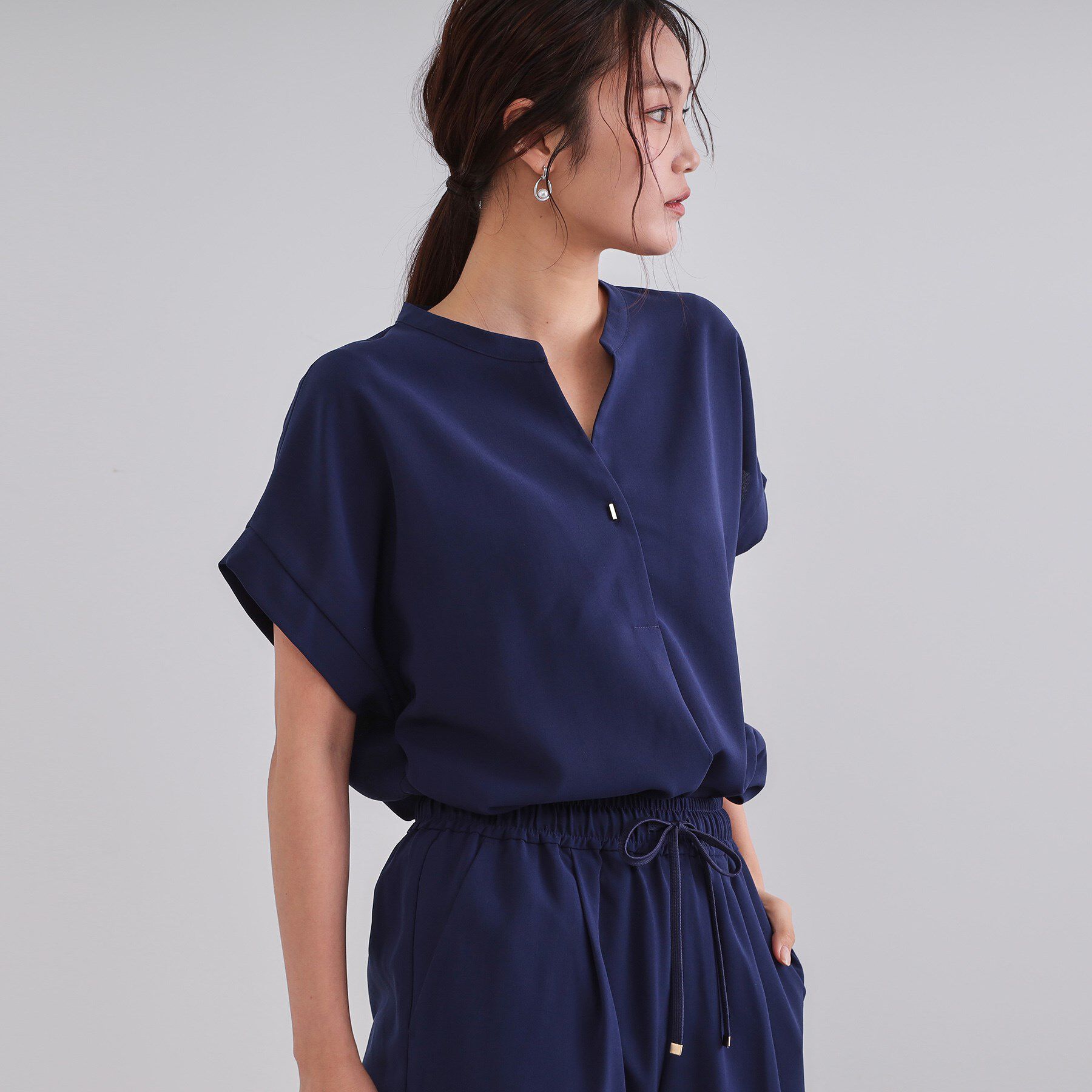 OPAQUE.CLIP「《7色展開/SS-LLサイズ》ストレッチスキッパーブラウス/セットアップ対応【洗濯機洗い可/防シワ】」|シャツ・ブラウス|