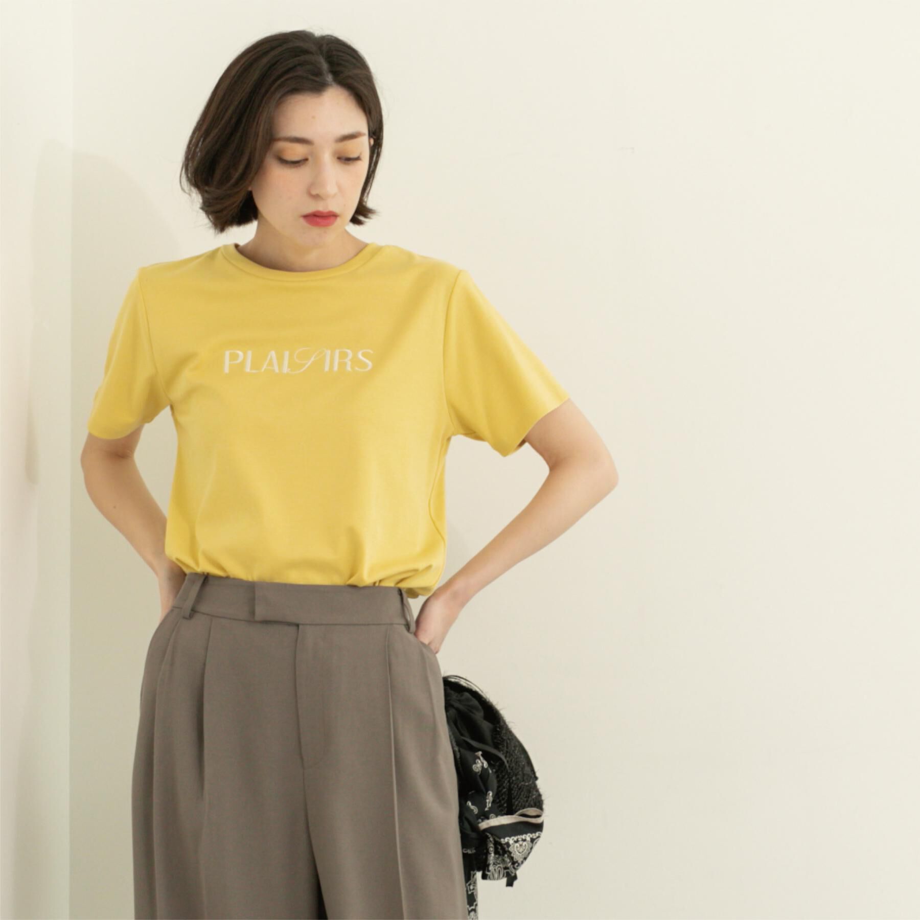 OPAQUE.CLIP「刺繍＆スパンコールロゴTシャツ【洗濯機洗い可】」|Tシャツ・カットソー|