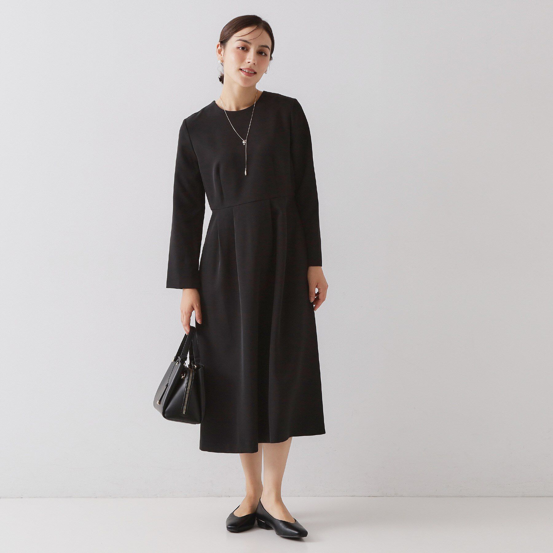 OPAQUE.CLIP「《通勤対応》フィットアンドフレアワンピースダブルクロス【洗濯機OK】」|ワンピース|