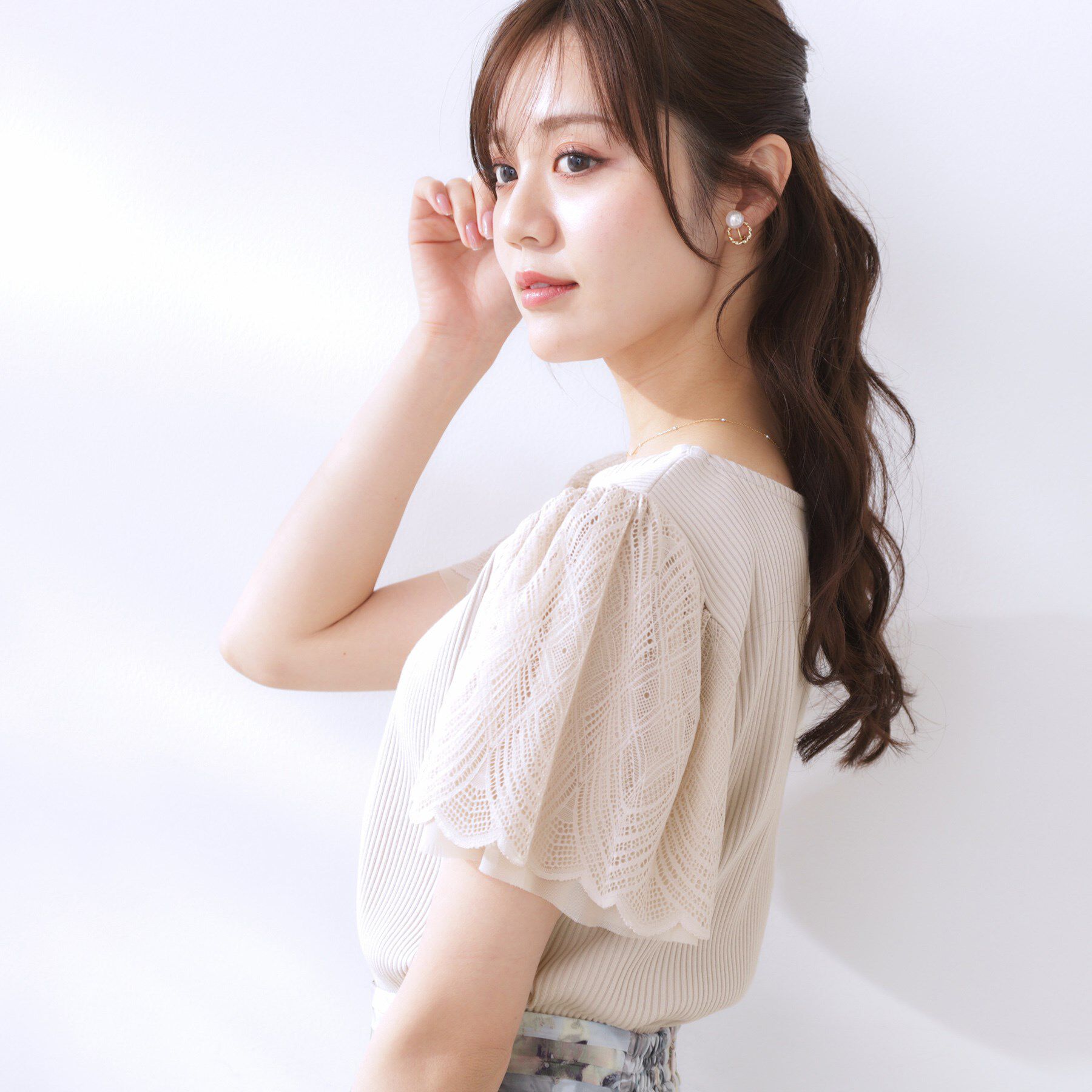 Couture broach「【二の腕カバー・通勤】レース袖テレコトップス」|Tシャツ・カットソー|