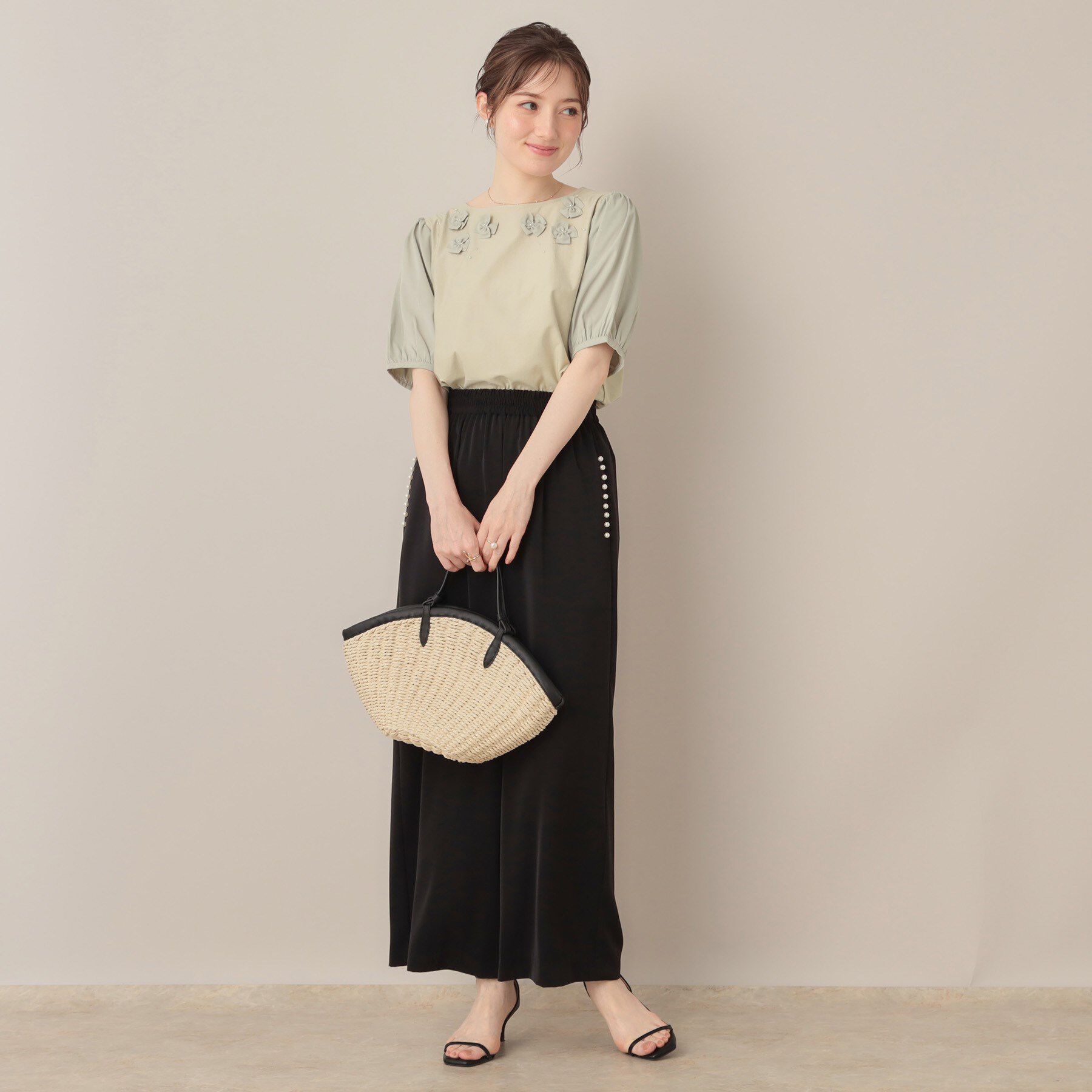 Couture broach「【接触冷感・UVカット】シフォンフラワーエンブロドッキングカットソー」|Tシャツ・カットソー|
