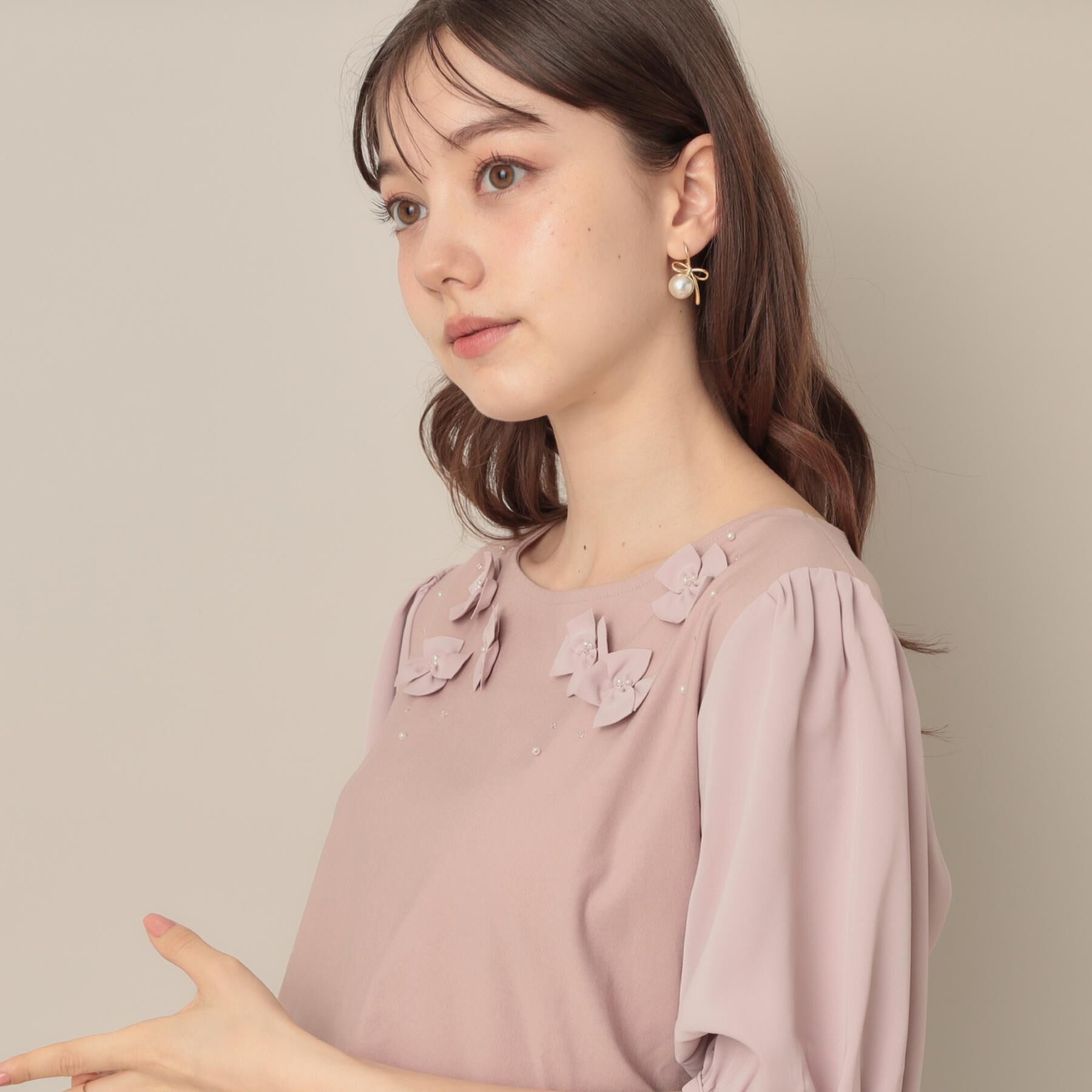 Couture broach「【接触冷感・UVカット】シフォンフラワーエンブロドッキングカットソー」|Tシャツ・カットソー|