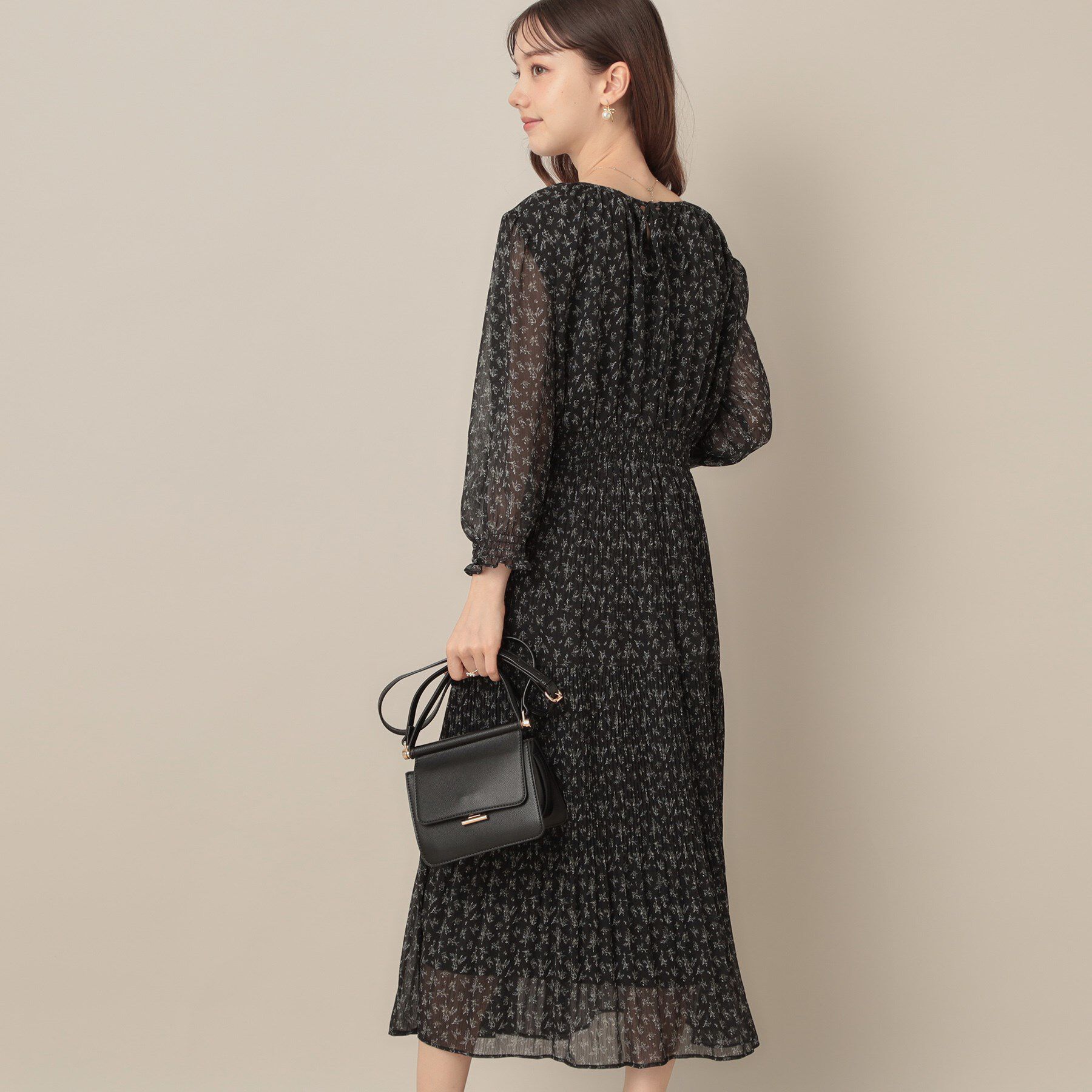Couture broach「【一枚で着映える・花柄・通勤】前後2WAYシフォン楊柳小花ワンピース」|ワンピース|