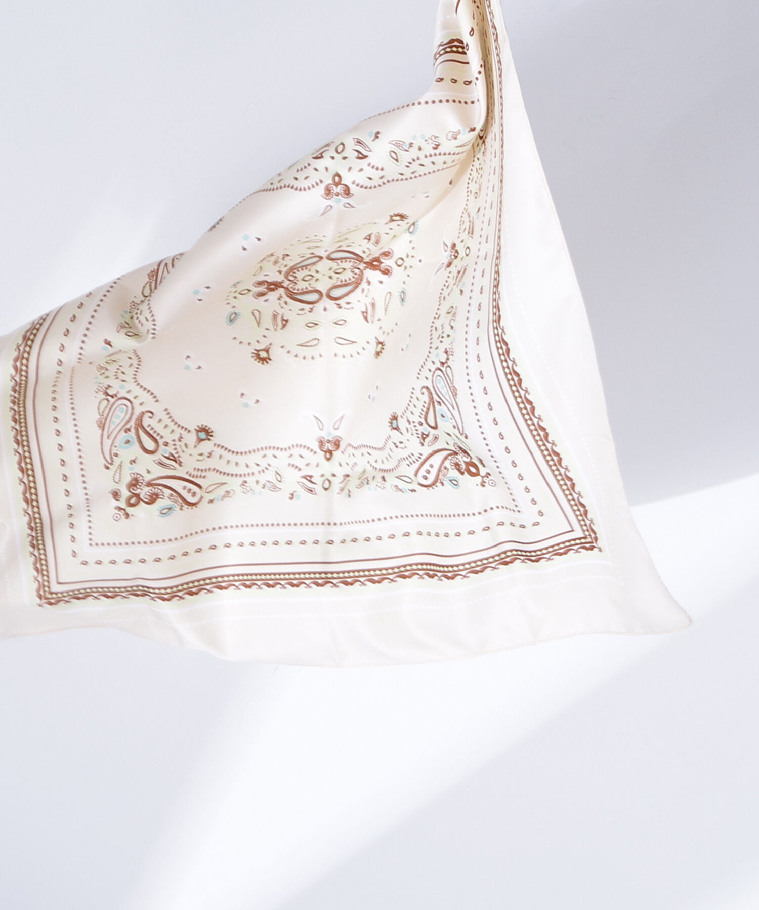  「アーバンペイズリーリバーシブルスカーフ」|マフラー|ベージュベー 3