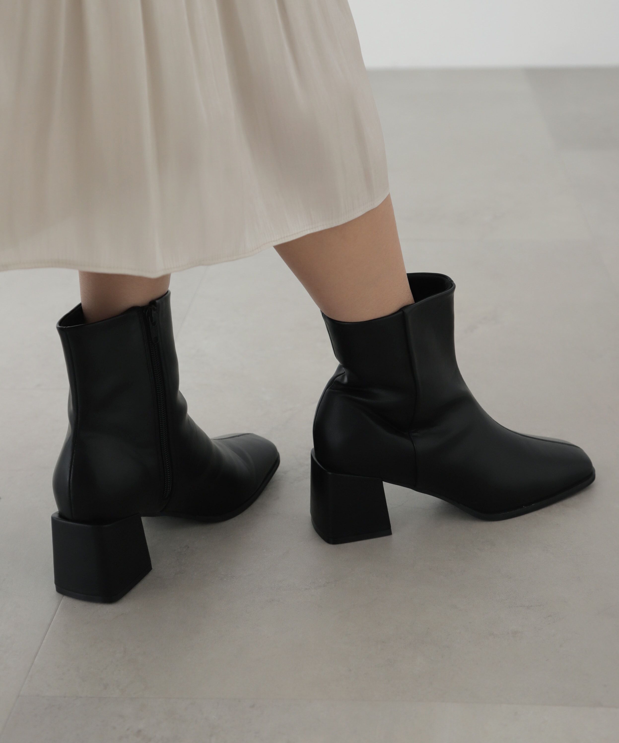  「オーバーヒールブーツ」|その他|