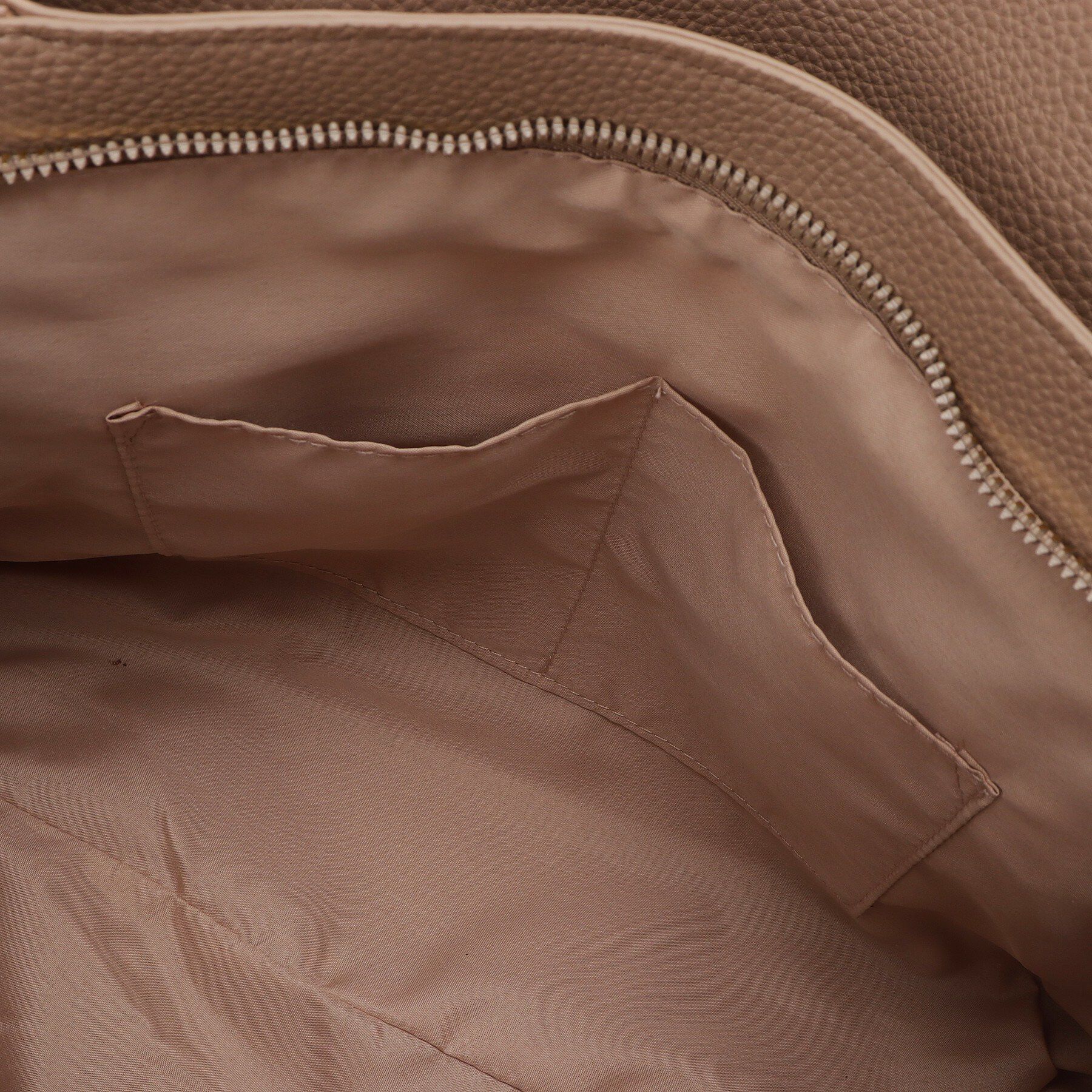 ITS&rsquo;DEMO「＜楽もち＞軽量PU三層A4トート」|トートバッグ|