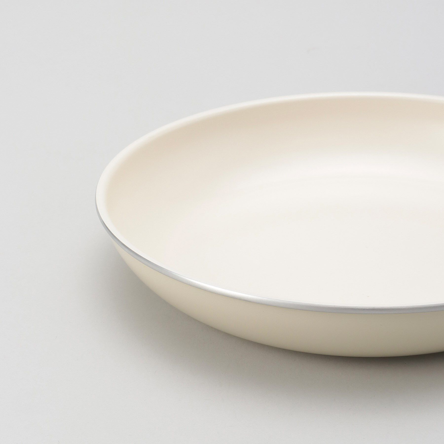 212 KITCHEN STORE「ストゥディオ フライパン 26cm WH ＜GreenPan グリーンパン＞」|食器・キッチングッズ|