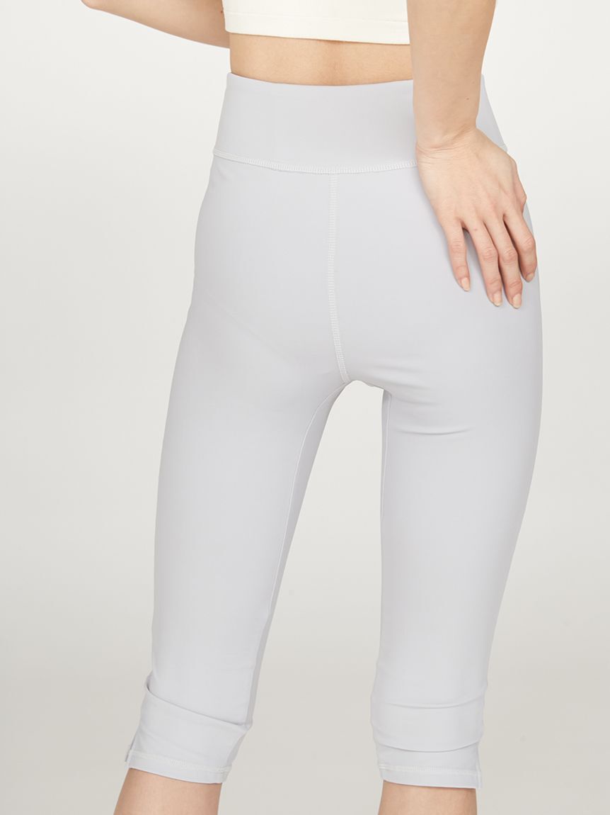 emmi yoga「サステナレッチカプリレギンス」|その他|