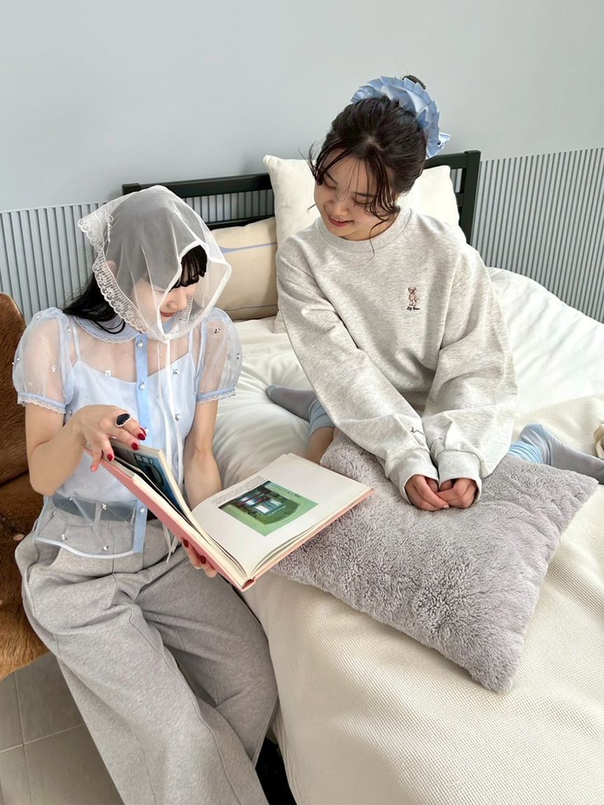 LILY BROWN「[L.B CANDY STOCK]ラウンドカラービジューブラウス」|シャツ・ブラウス|