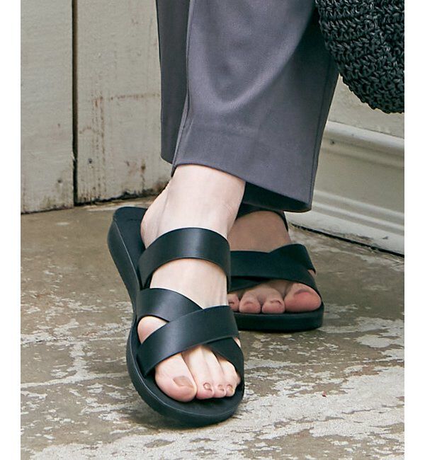 ikka「軽量クロスベルトサンダル」|その他|ブラック