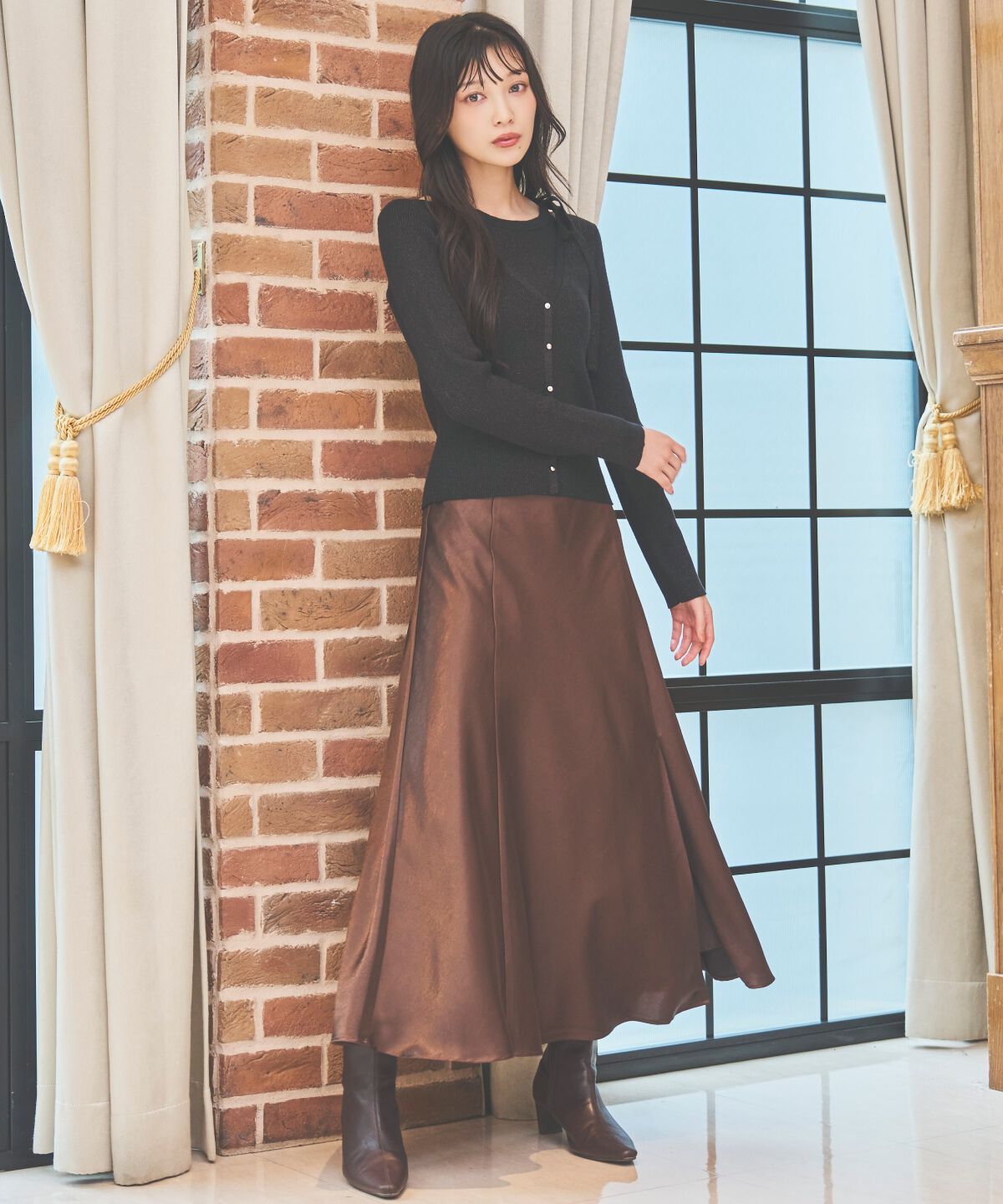 アンドクチュール「サテンバイアススカート」|フレア|ブラウン