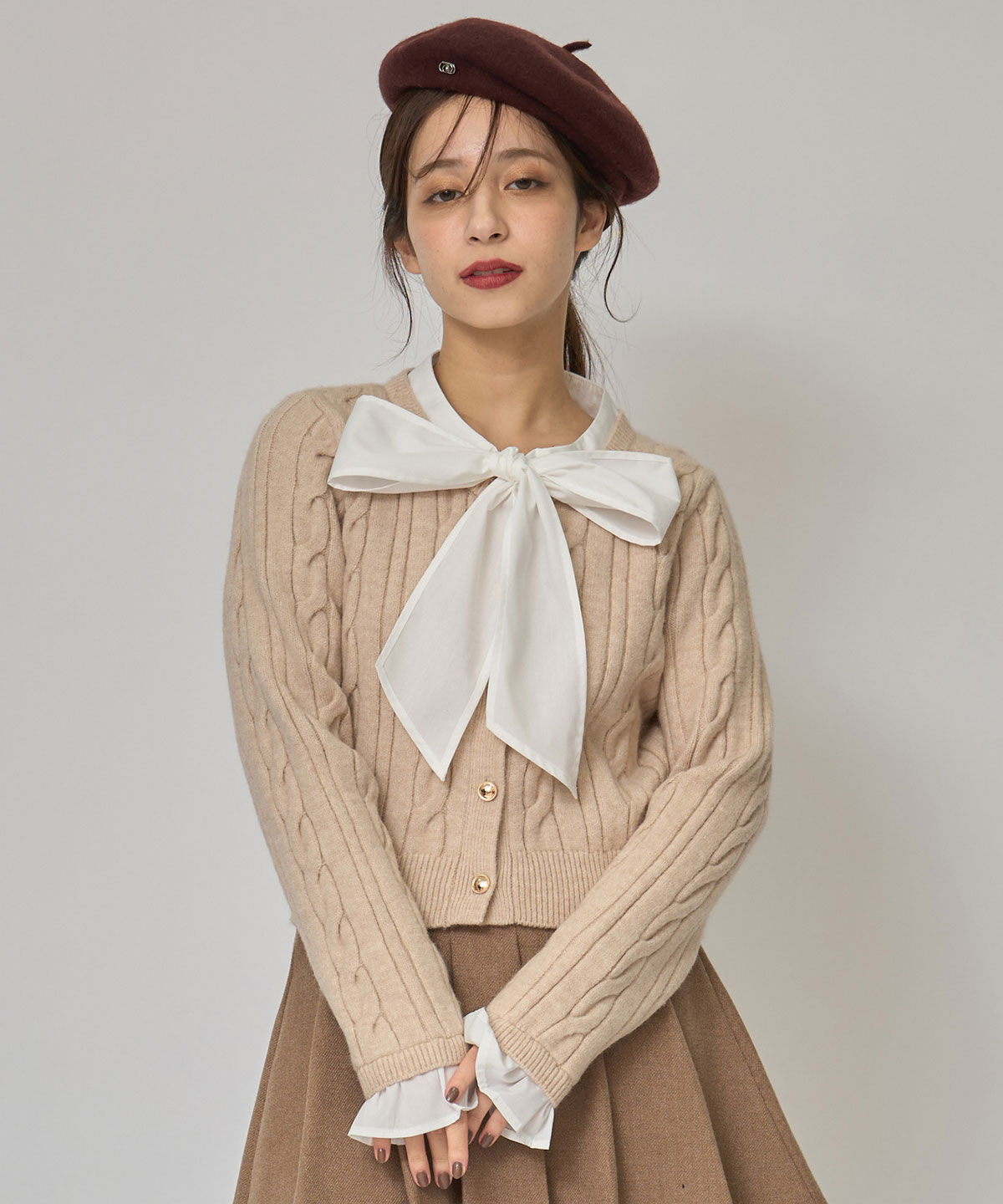 REDYAZEL「ボウタイケーブルニットプルオーバー」|ニット・セーター|ベージュ