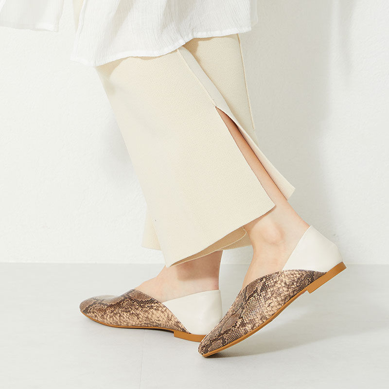 ORiental TRaffic「【アウトレット価格】スクエアトゥバブーシュ/R-3211 パンプス バブーシュ 柔らかい 人気 トレンド」|パンプス|BLACKBEIGE