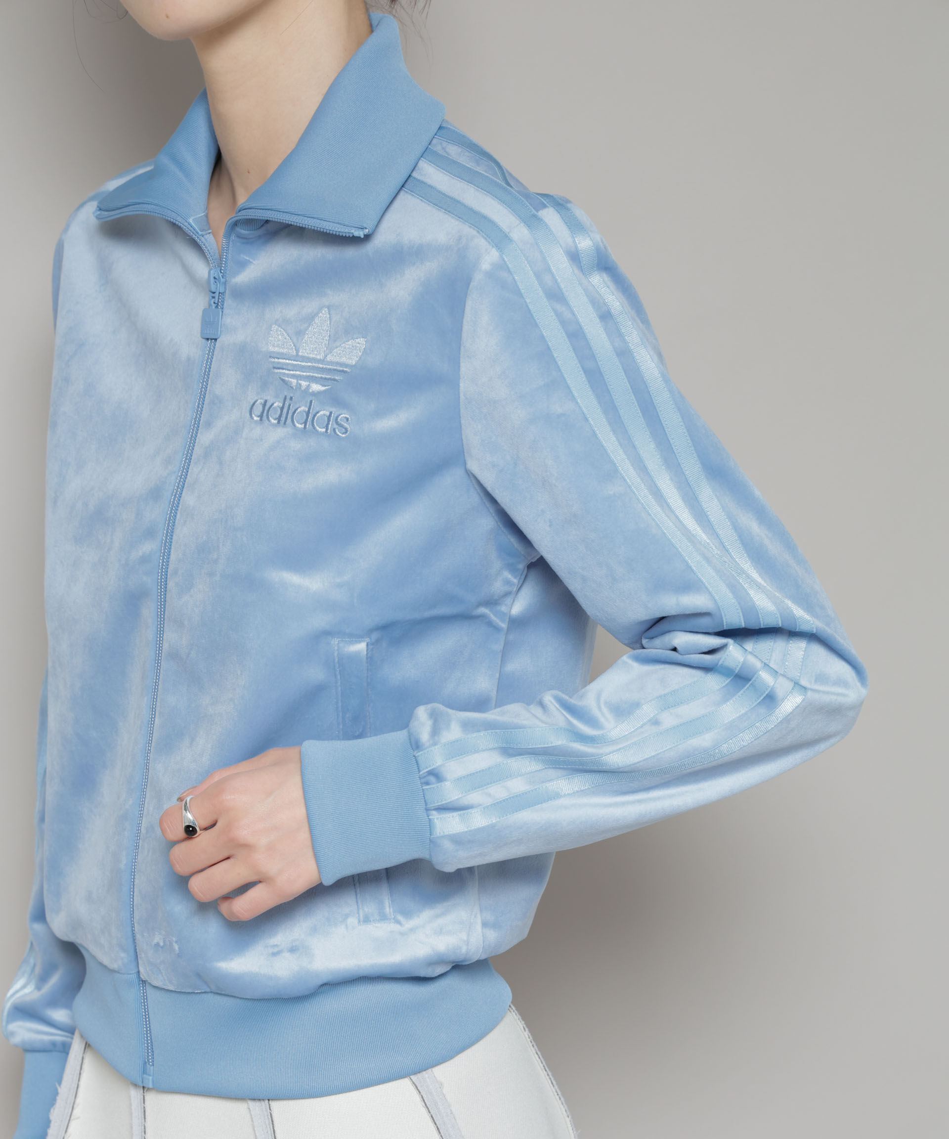 nano･universe「adidas/VELVET TRACK JAKET ASH BLUE」|テーラードジャケット|
