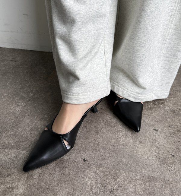  「デザインカットパンプス」|その他|