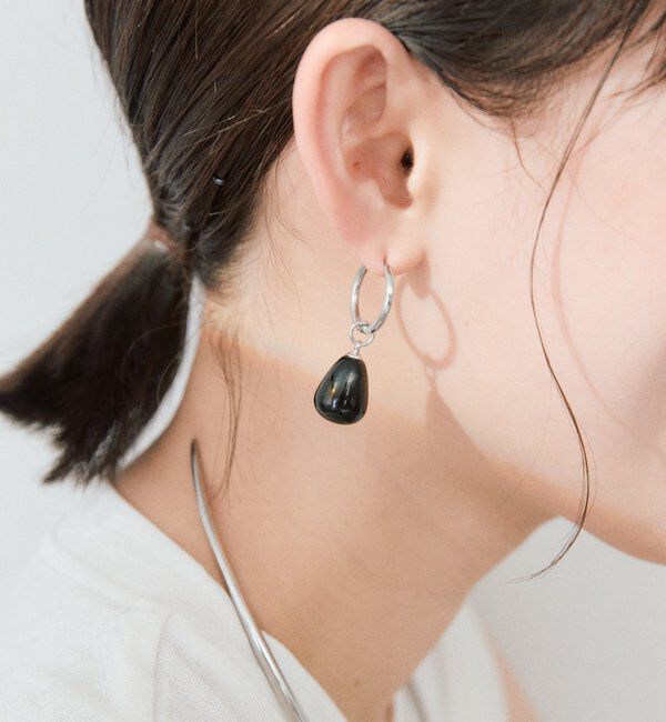  「予約【シーンを選ばず活躍】ブラックピアス」|ピアス|ブラック