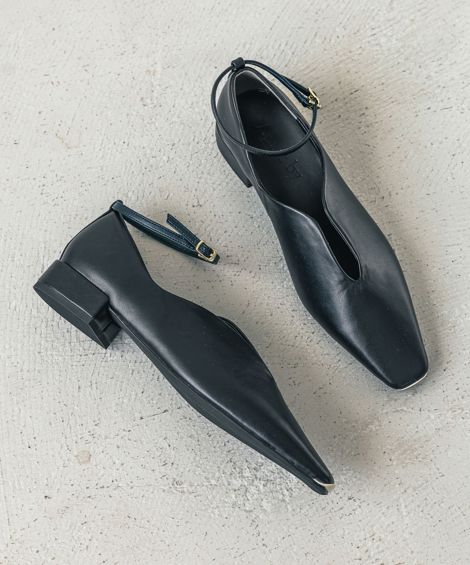 A part by 「スリットストラップシューズ」|パンプス|ブラック