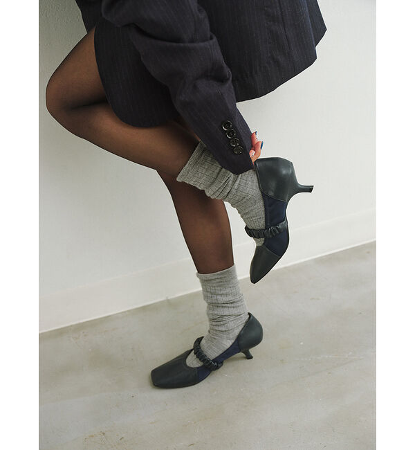 AU BANNISTER「【LAROUTE&times;菅沼ゆり】ギャザーパンプス」|パンプス|ネイビー