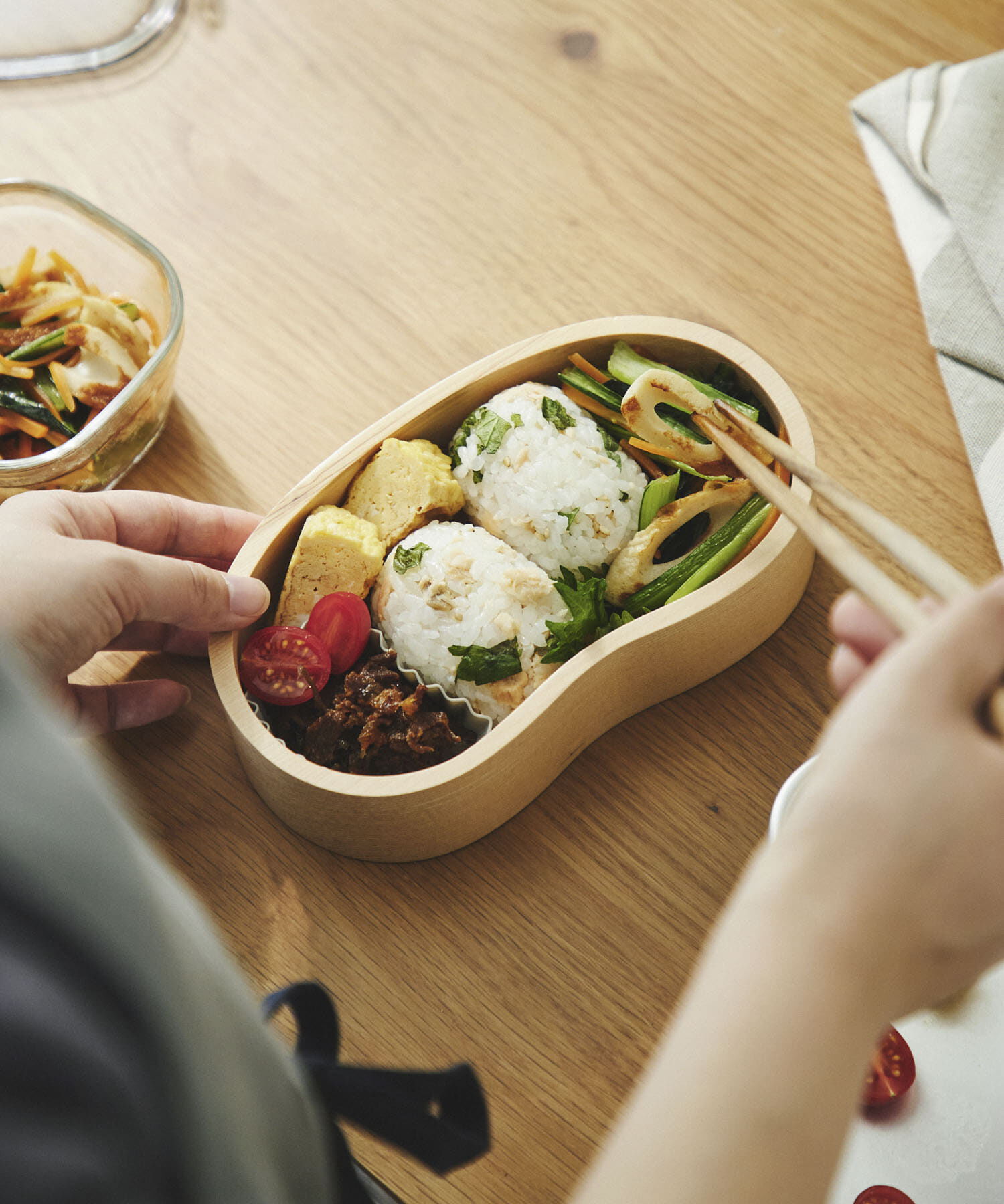 URBAN RESEARCH DOORS「ようび　くりぬき弁当箱 ビーンズ」|食器・キッチングッズ|