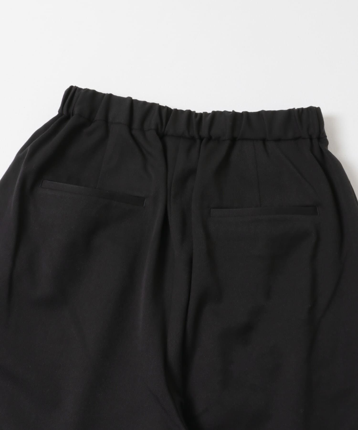 URBAN RESEARCH DOORS「『仁村紗和さん着用』『UR TECH』完声タックギャザーワイドパンツ」|その他|