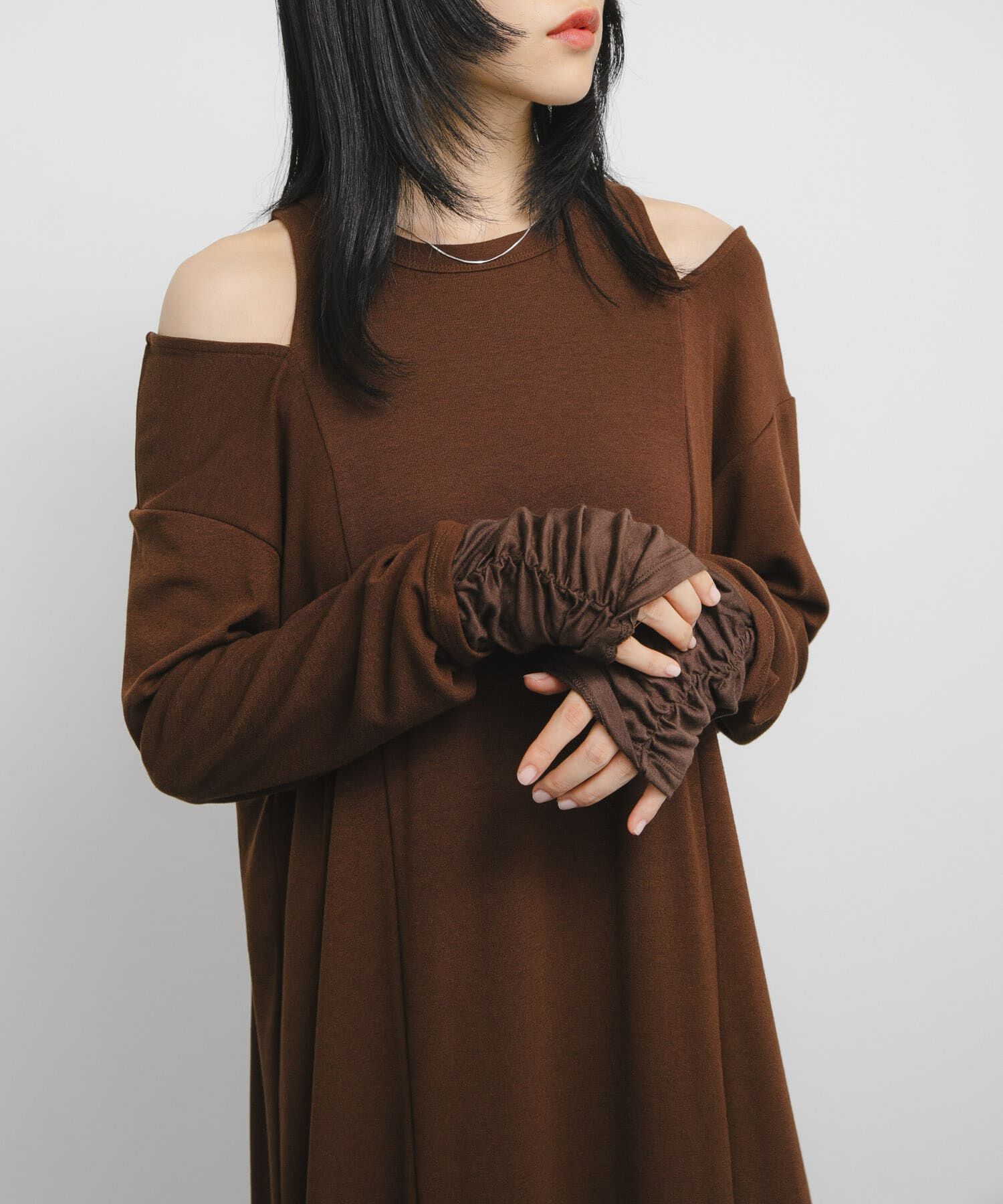  「ショルダーカットワンピース」|ワンピース|