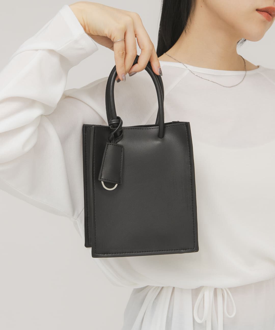  「チャーム付きスクエアミニBAG」|ハンドバッグ|