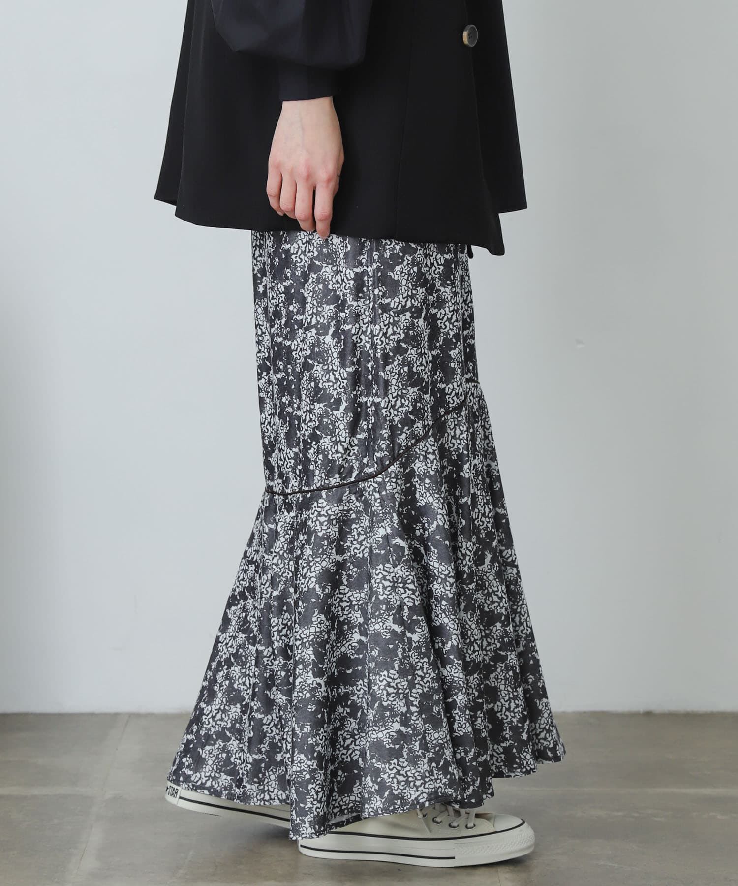 SENSE OF PLACE by URBAN RESEARCH「アートフラワーマーメイドスカート」|スカート|