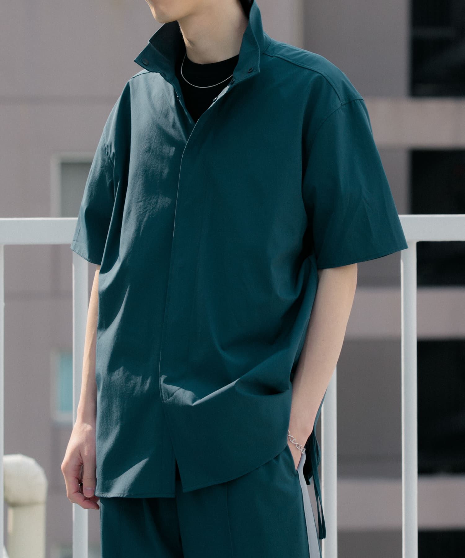 SENSE OF PLACE by URBAN RESEARCH「Uiscel　4wayストレッチサイドジップルーズシャツ」|シャツ・ブラウス|