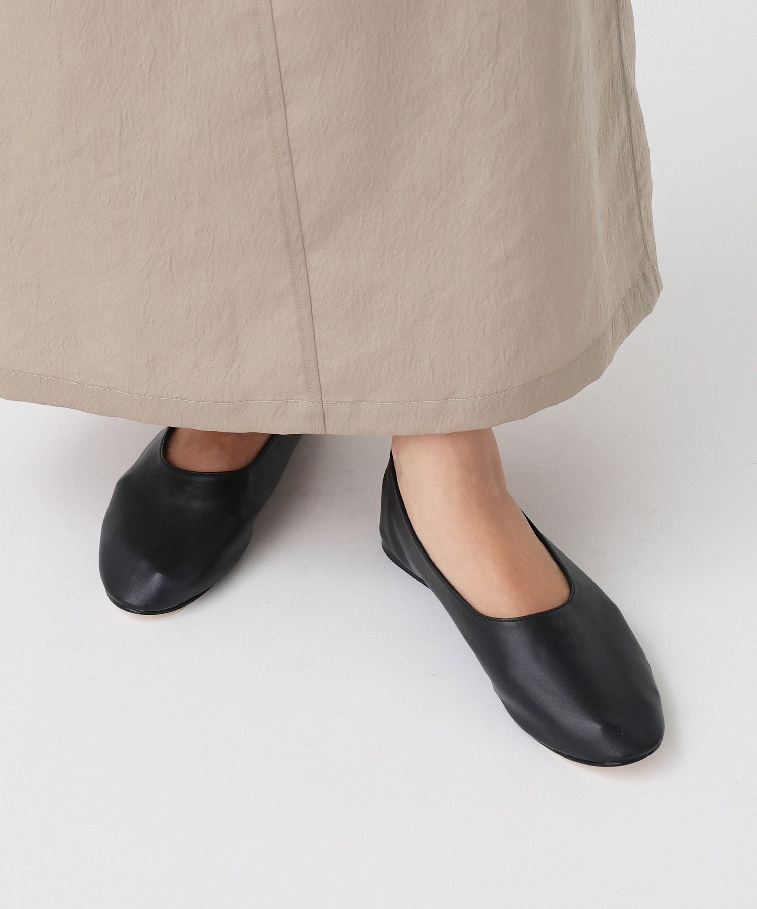 BABYLONE「フラットレザーシューズ」|パンプス|ﾌﾞﾗｯｸ