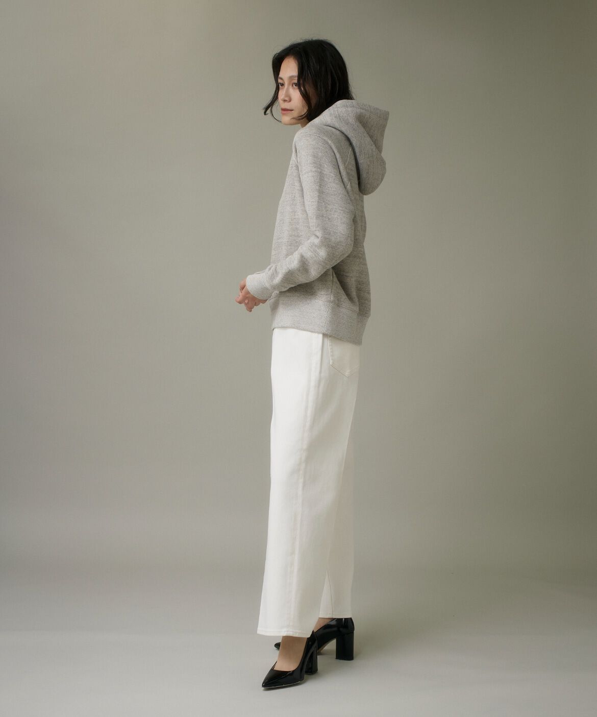 DAY by DAY it&rsquo;s international「フーデッドプルオーバーパーカー《吊り裏毛》」|スウェット・ジャージ|