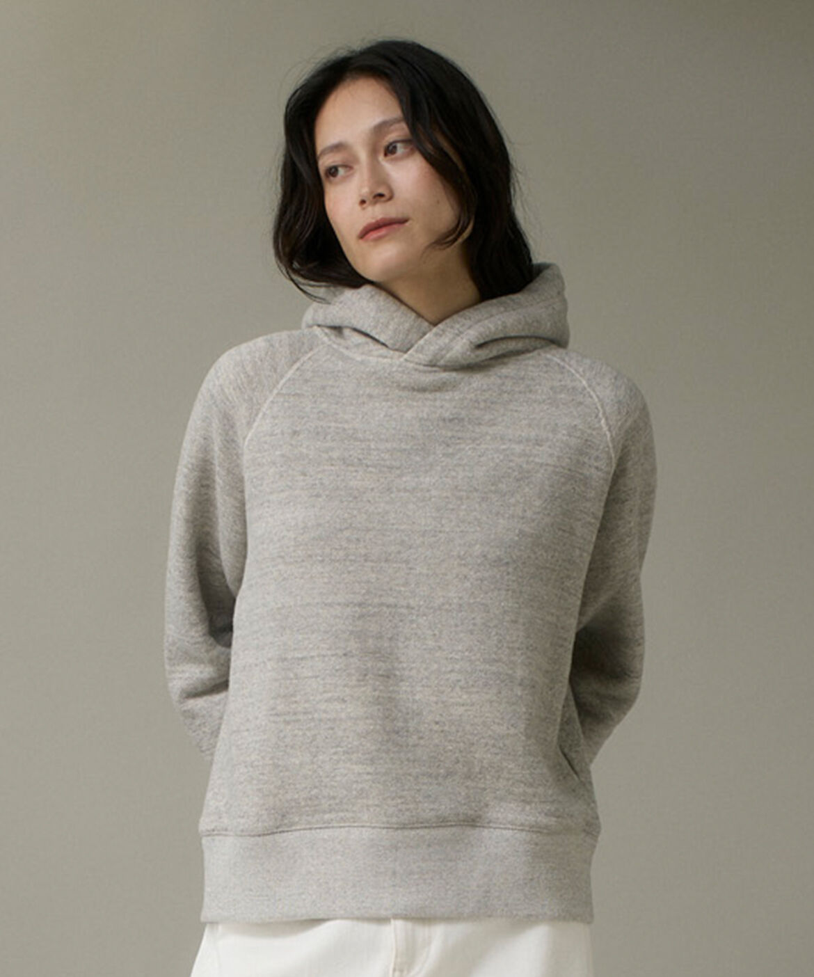 DAY by DAY it&rsquo;s international「フーデッドプルオーバーパーカー《吊り裏毛》」|スウェット・ジャージ|