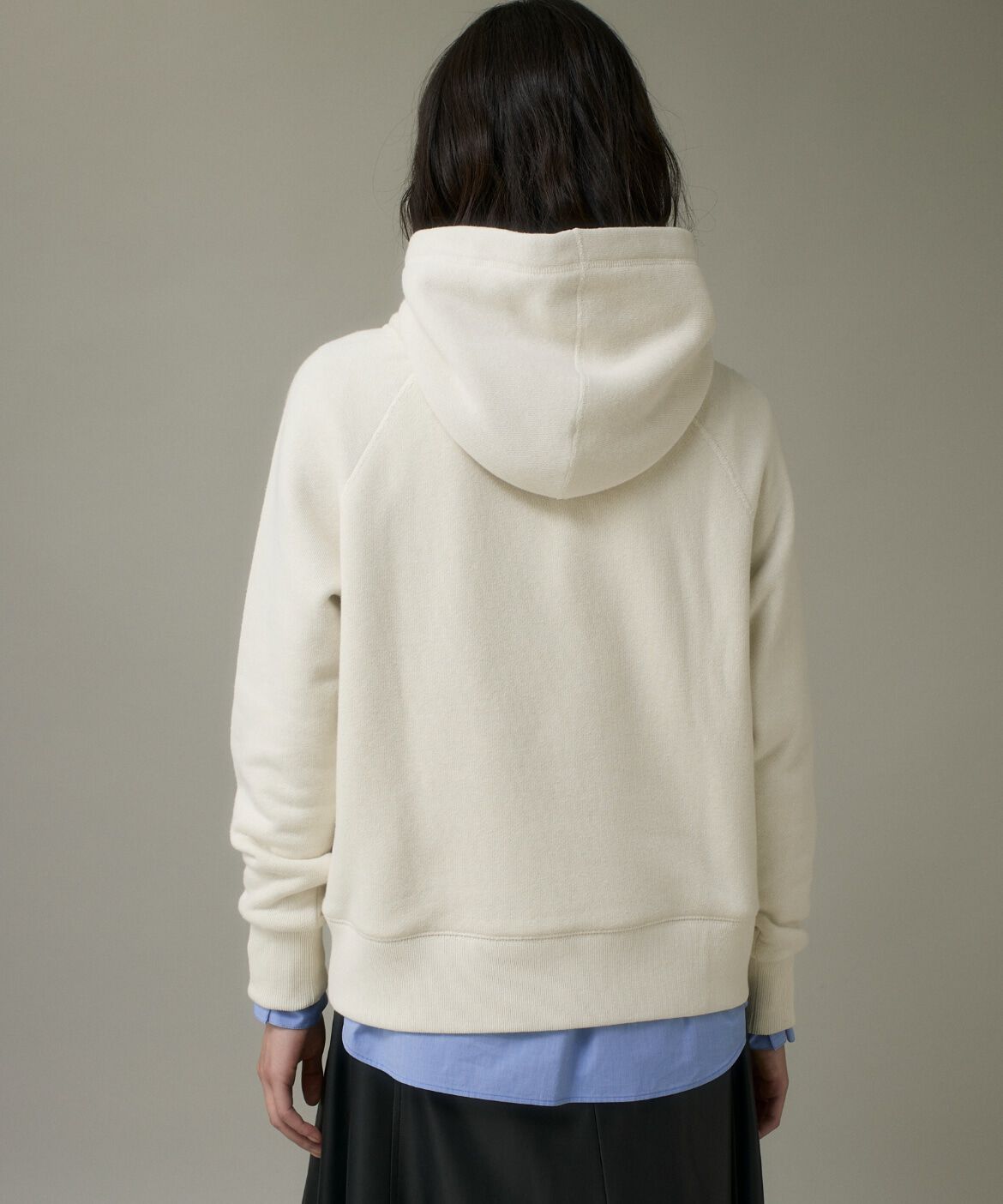 DAY by DAY it&rsquo;s international「フーデッドプルオーバーパーカー《吊り裏毛》」|スウェット・ジャージ|