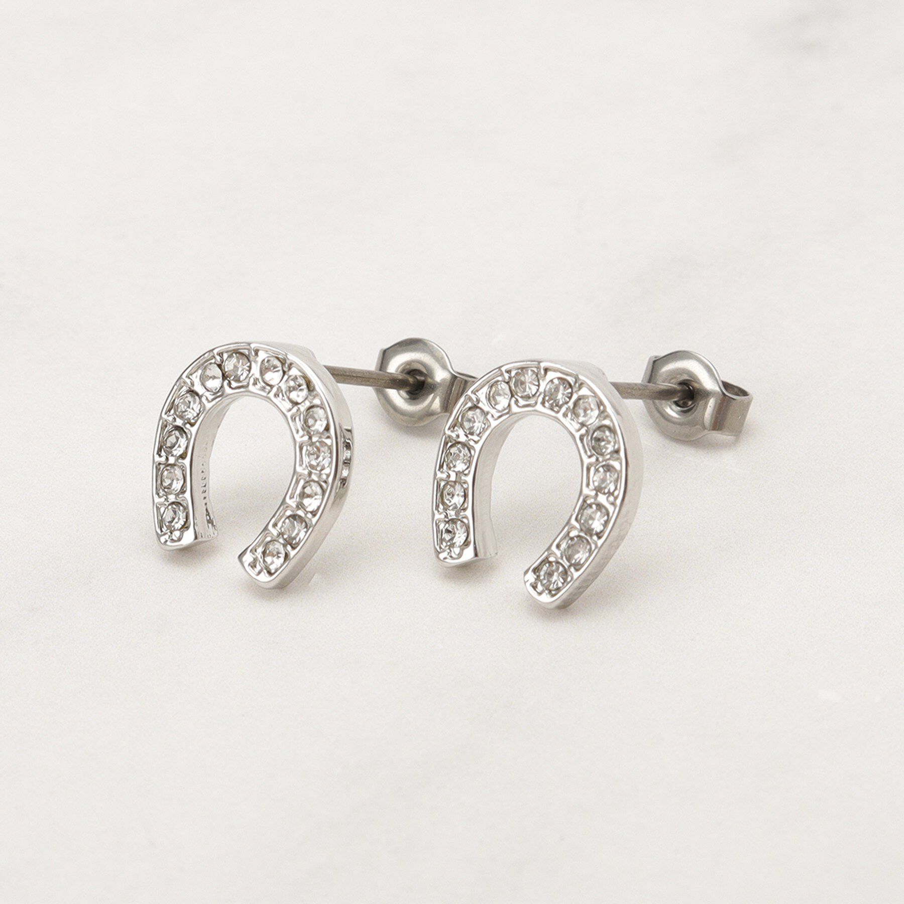 grove「【HORSESHOEシリーズ】キラキラビジューホースシューピアス」|ピアス|