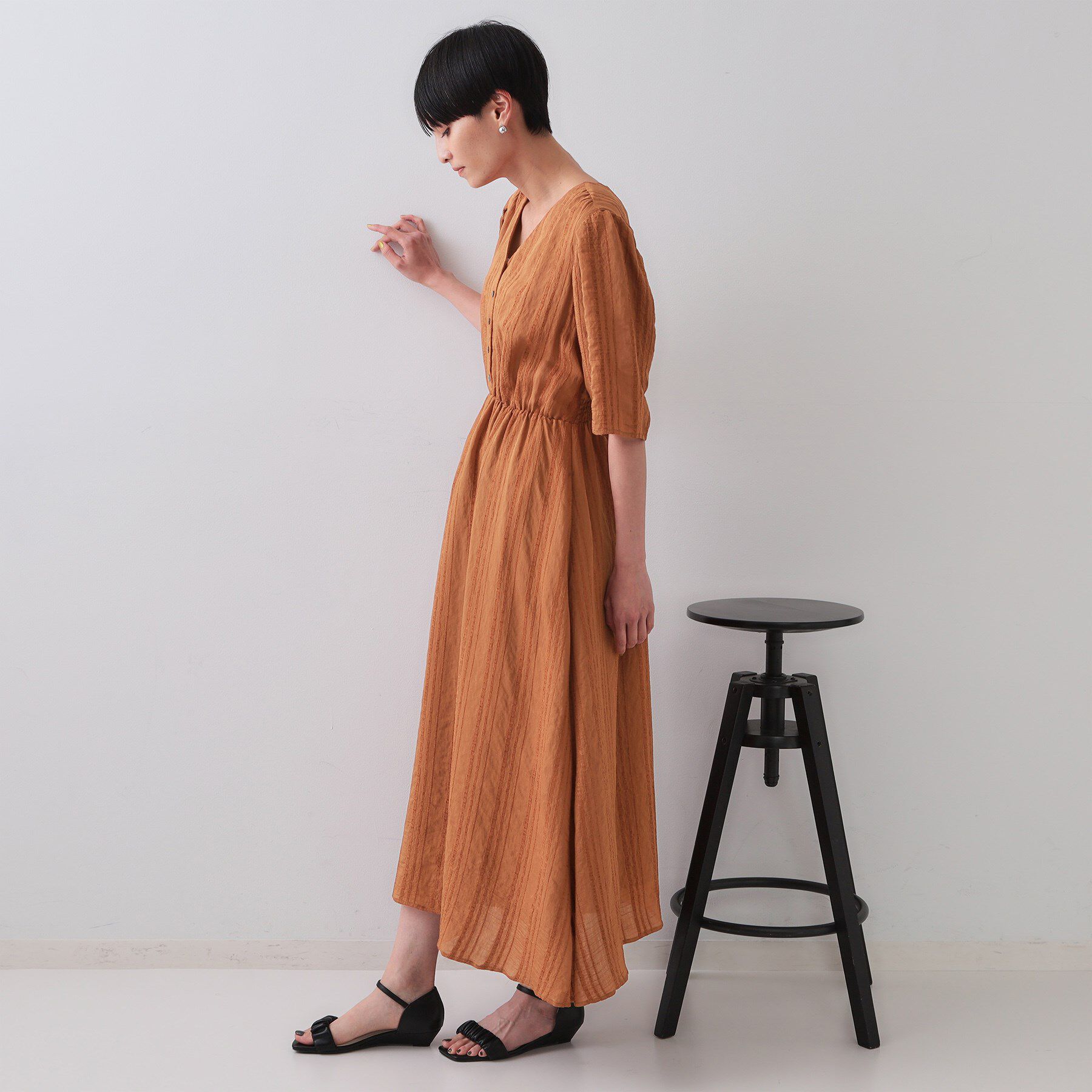 OPAQUE.CLIP「Vネックフィット＆フレアワンピース」|ワンピース|