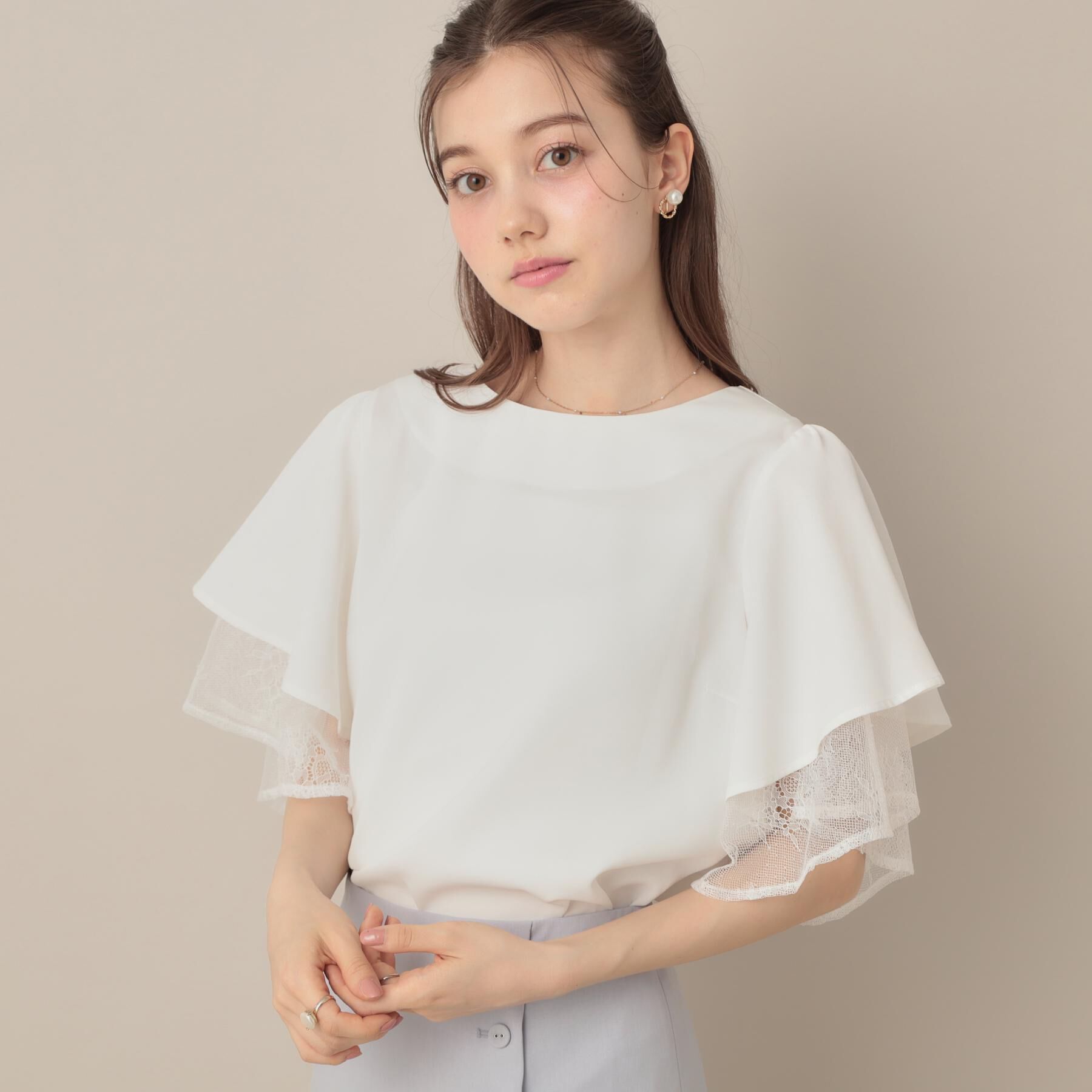 Couture broach「【マシンウォッシャブル・一枚で着映える】レース重ねフレアブラウス」|シャツ・ブラウス|オフホワイト(003