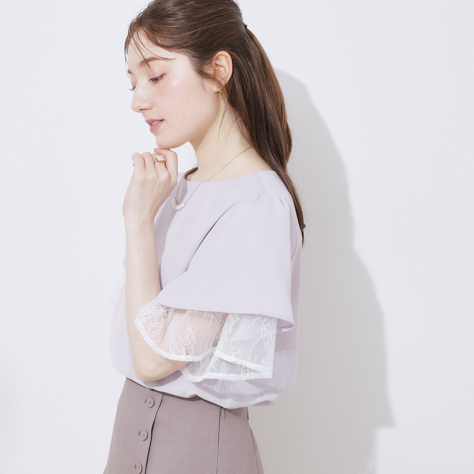 Couture broach「【マシンウォッシャブル・一枚で着映える】レース重ねフレアブラウス」|シャツ・ブラウス|