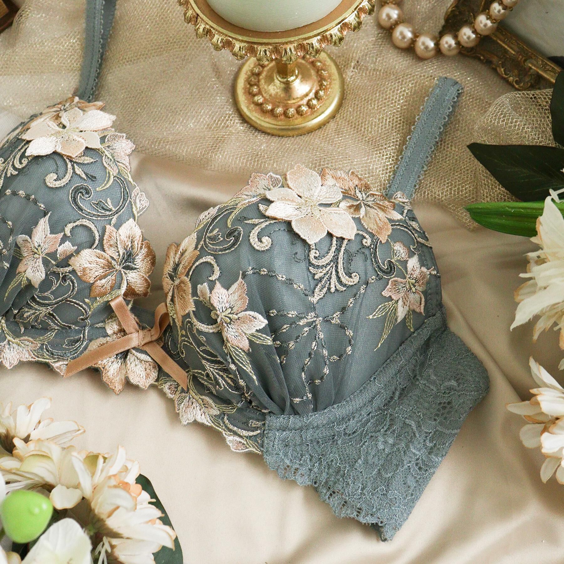 Risa Magli「ヴァネッサ ブラジャー (G-H) ＜V Make Type＞」|インナー|