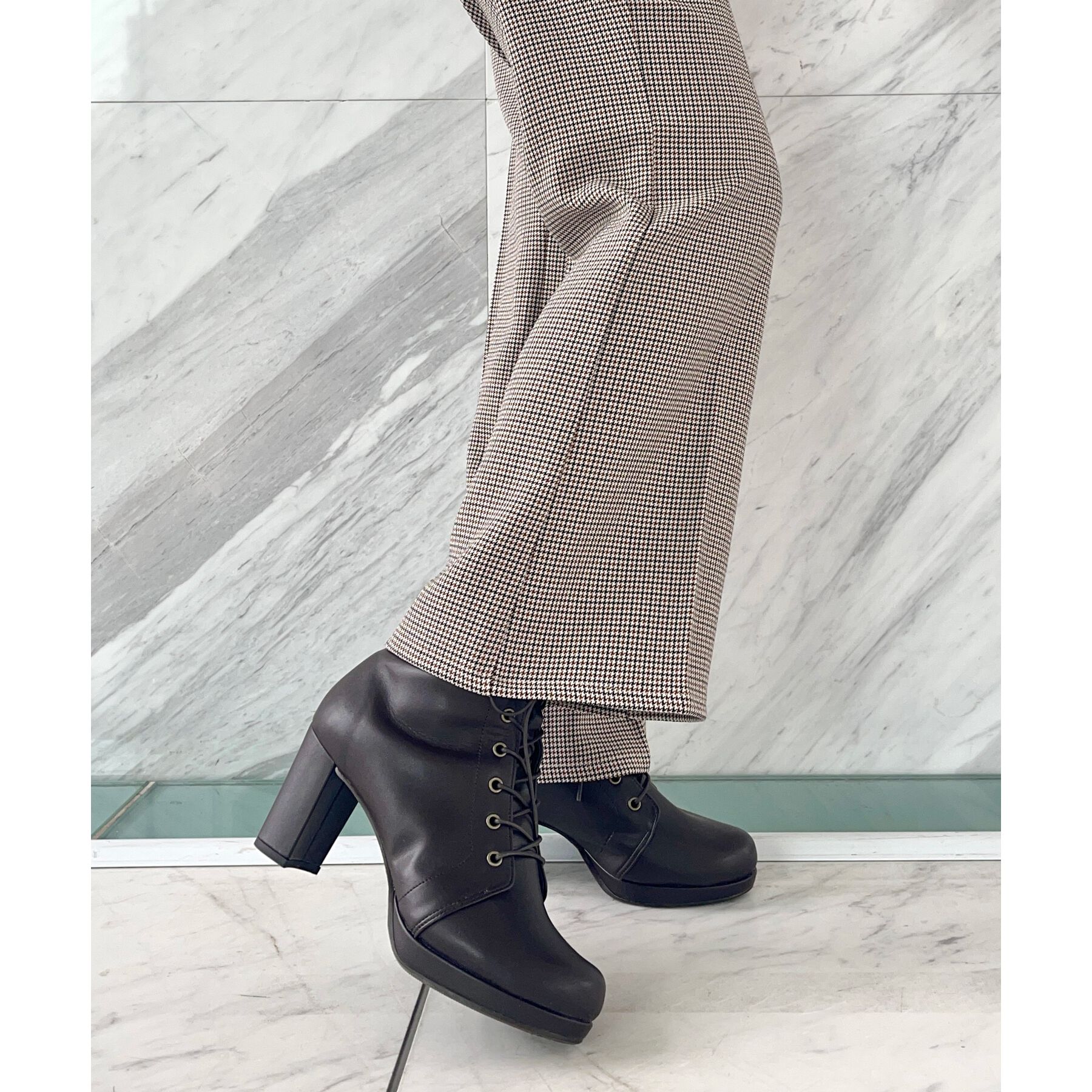 ESPERANZA「アーモンドトゥレースアップ厚底ショートブーツ」|ショートブーツ|