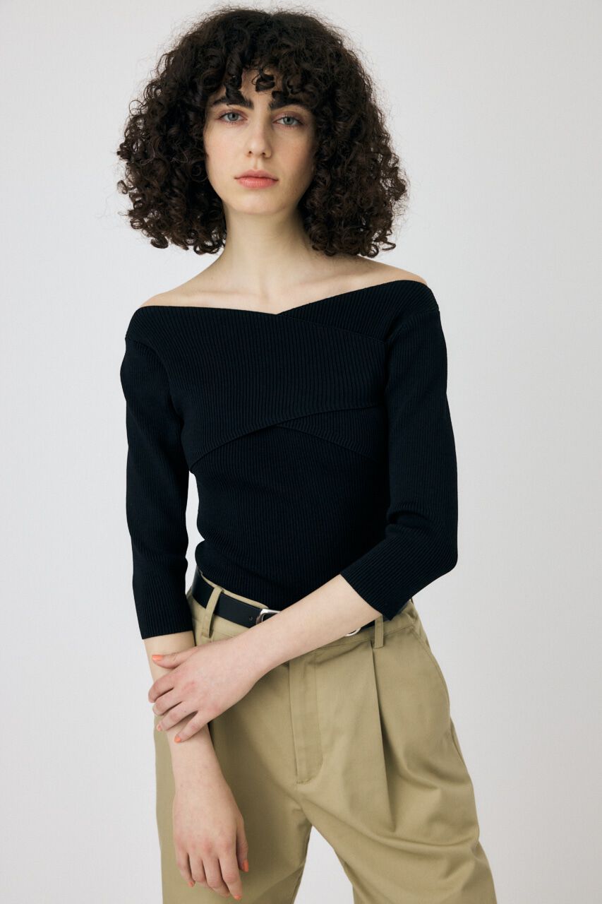 MOUSSY「CROSS OFF SHOULDER ニットトップス」|ニット・セーター|BLK