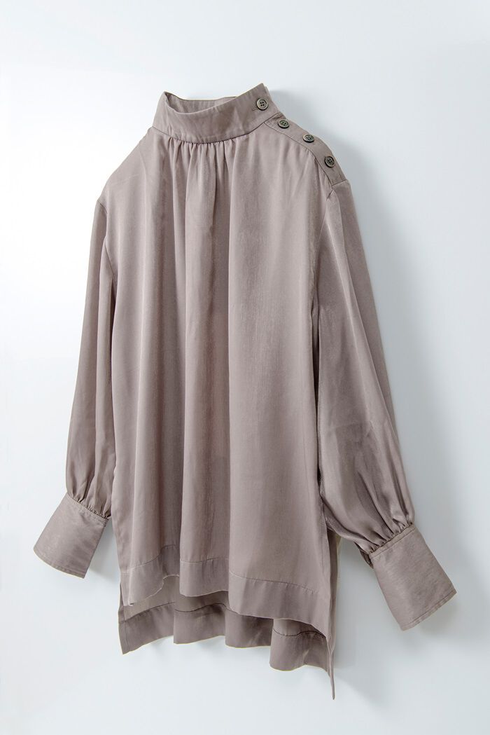 BACKYARD FAMILY「MIND ロイヤルライトサテントップス 通販 ブラウス サテンブラウス 長袖 ハイネック」|シャツ・ブラウス|