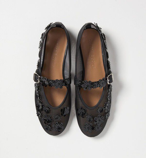 ODETTE E ODILE「フラワーモチーフメリージェーンフラット10&uarr;」|パンプス|