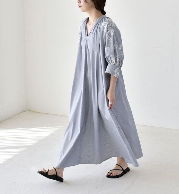 quaranciel「《予約》quaranciel:〈洗濯機可能〉ストライプ フラワー刺繍 スキッパー シャツ ワンピース」|ワンピース|