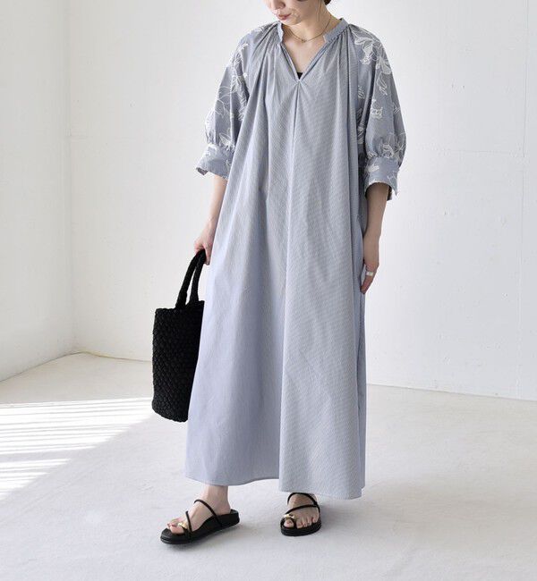 quaranciel「《予約》quaranciel:〈洗濯機可能〉ストライプ フラワー刺繍 スキッパー シャツ ワンピース」|ワンピース|