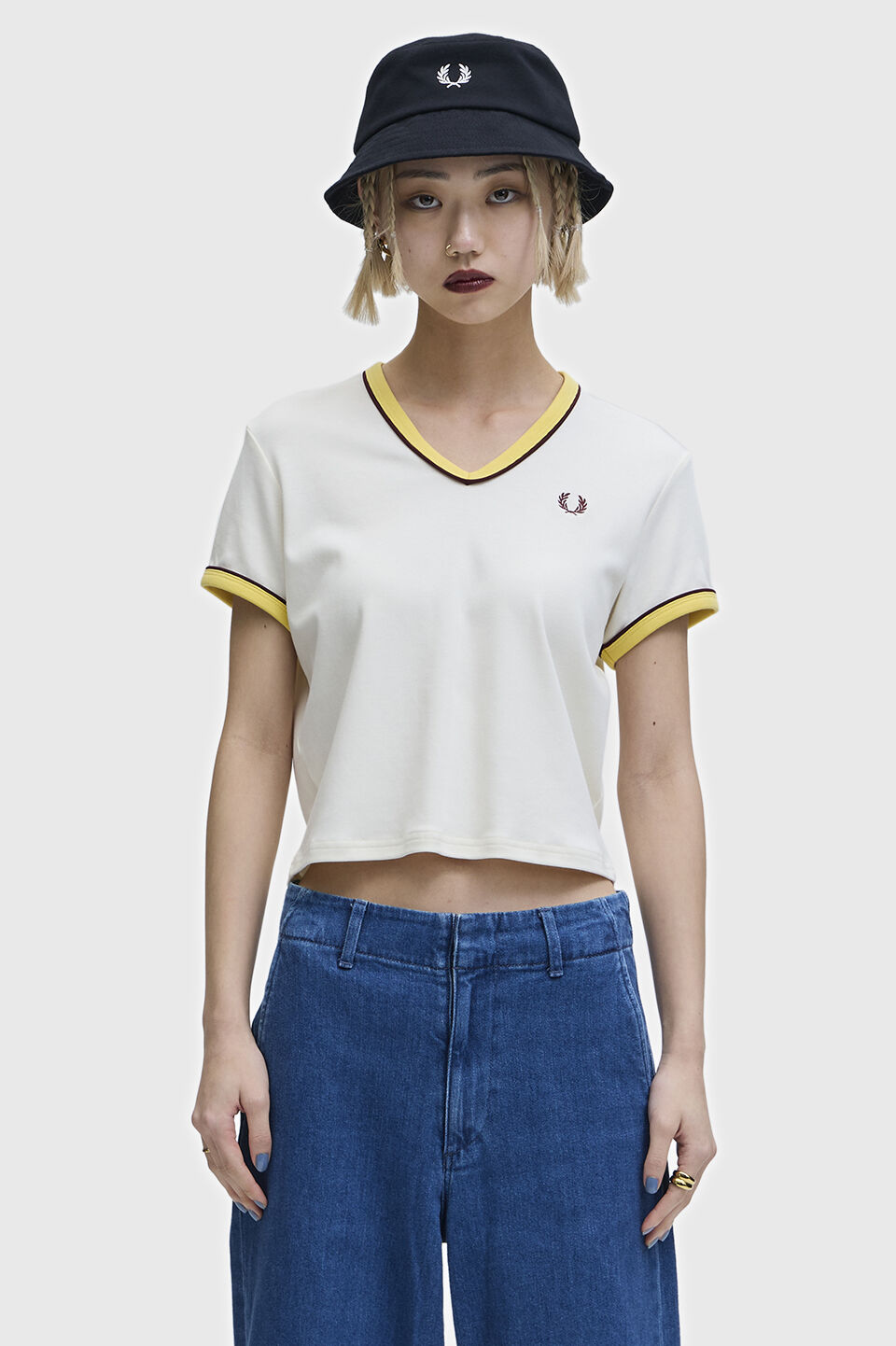 FRED PERRY 「Piped Seams V-Neck T-Shirt」|Tシャツ・カットソー|