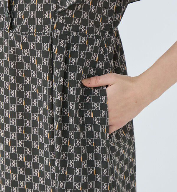 Ballsey「BBタイポグラフィプリント フレアスリーブワンピース」|ワンピース|